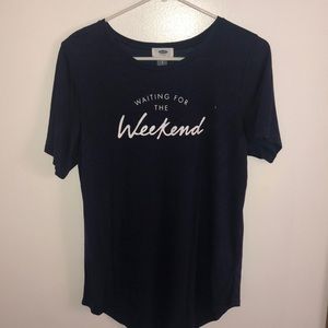 old navy t-shirt